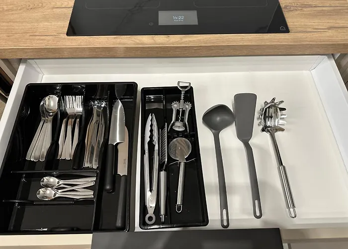 Apartament Prestige דירה טיצ'י